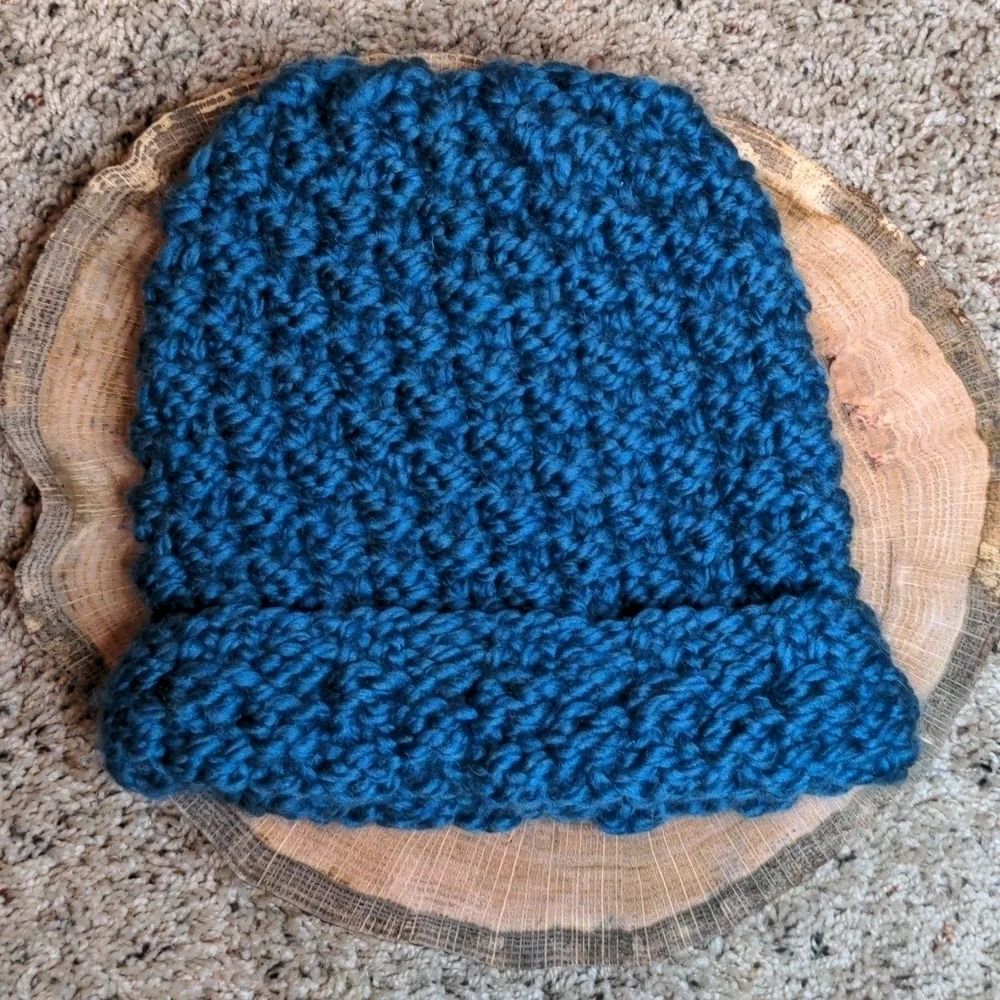 NEW🎇 100% Handmade Knit Beanie Winter Hat • Silky Face Friendly Yarn • Teal